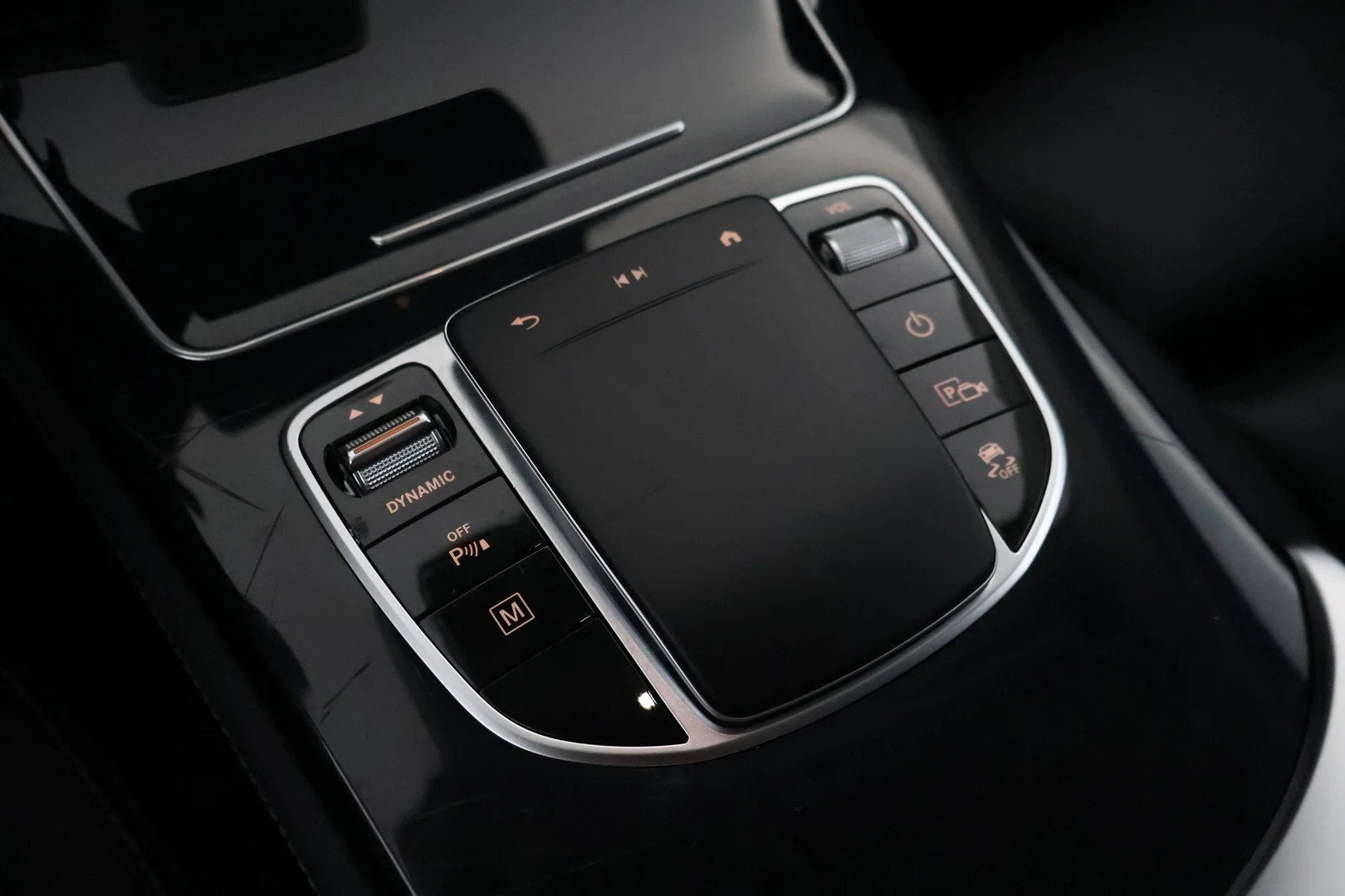 Car Image - 1dPnf6hJV8yAtnU4slfRyA