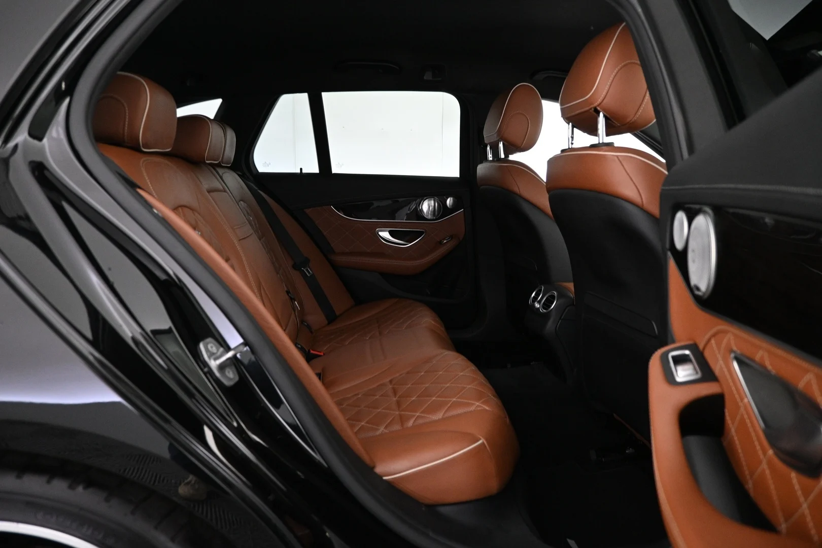 Car Image - 5Eg3bkpwyRfyPZZDrzSPdJ
