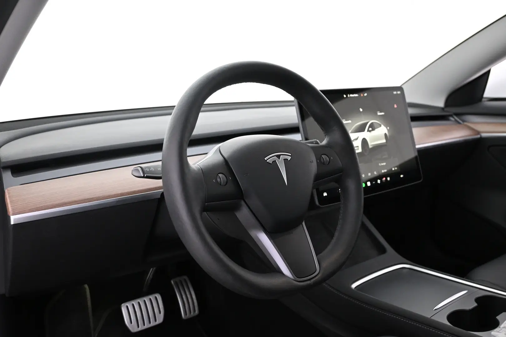 Car Image - uVWAHKyxUc5qsOsEkcRQu