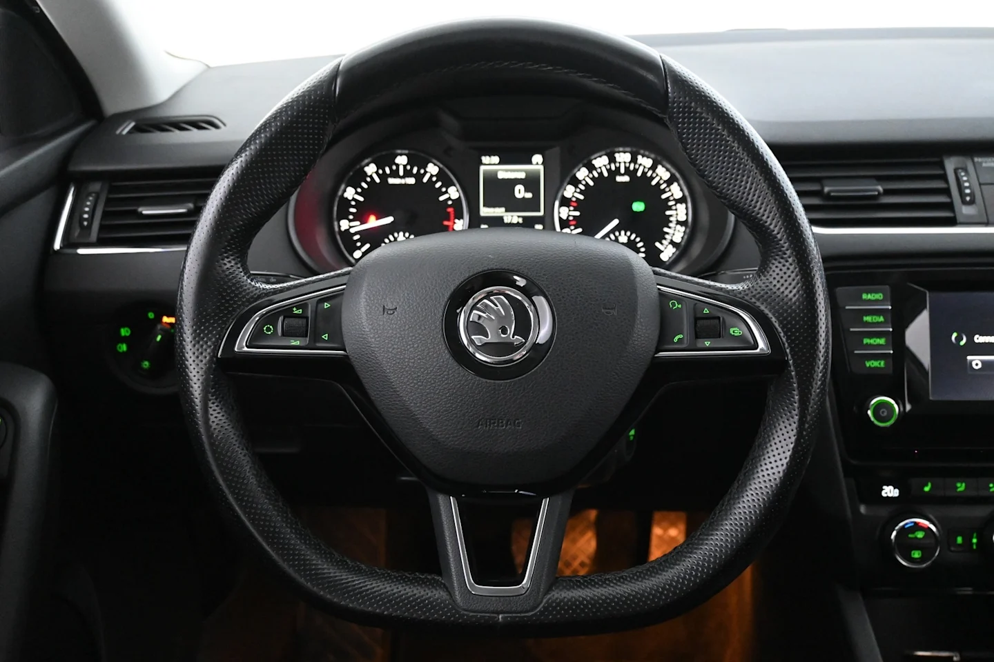 Car Image - 6i6PLgiPFyTUDfkWHydPUC