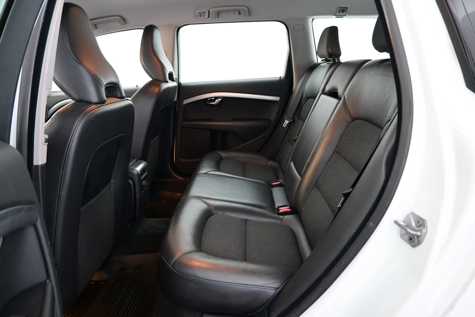 Car Image - 4zTziex0vL4SpfUlkeS8Ff