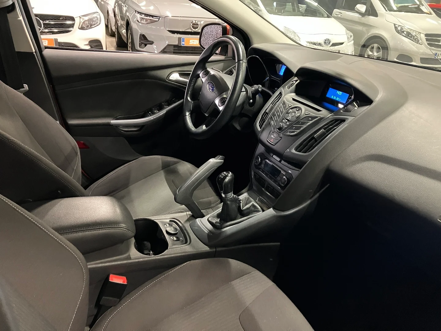 Car Image - 1Yc9SBurvX9olImsVJUXon