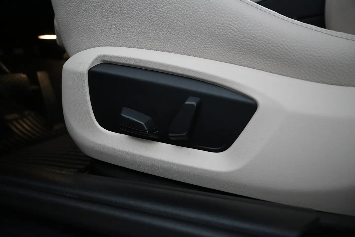 Car Image - 2pIdBi61X9WtlPhzg7fHk8