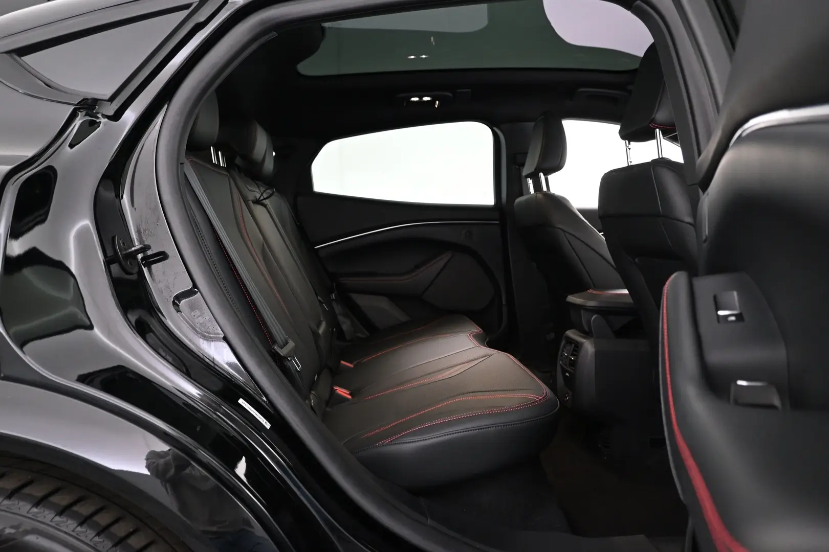 Car Image - 5PRhy2xaho2GO1wiVHoizn