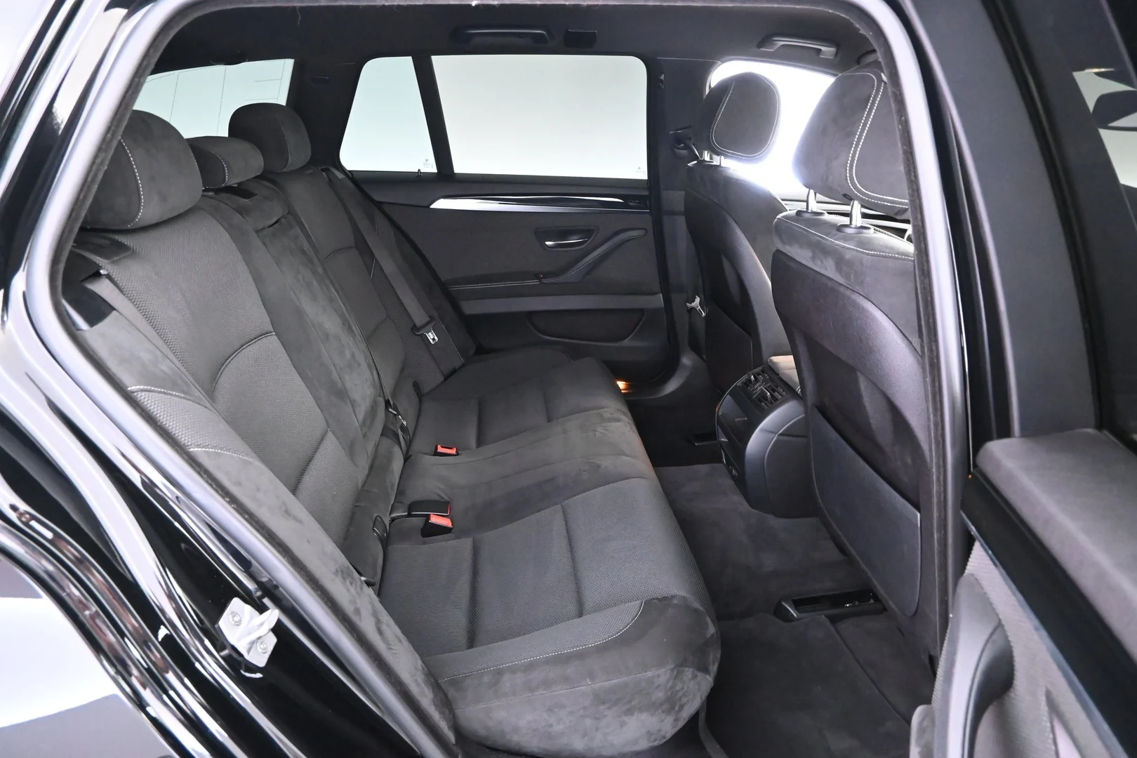 Car Image - 4A168s7Qt5zvwSNELIfjkk