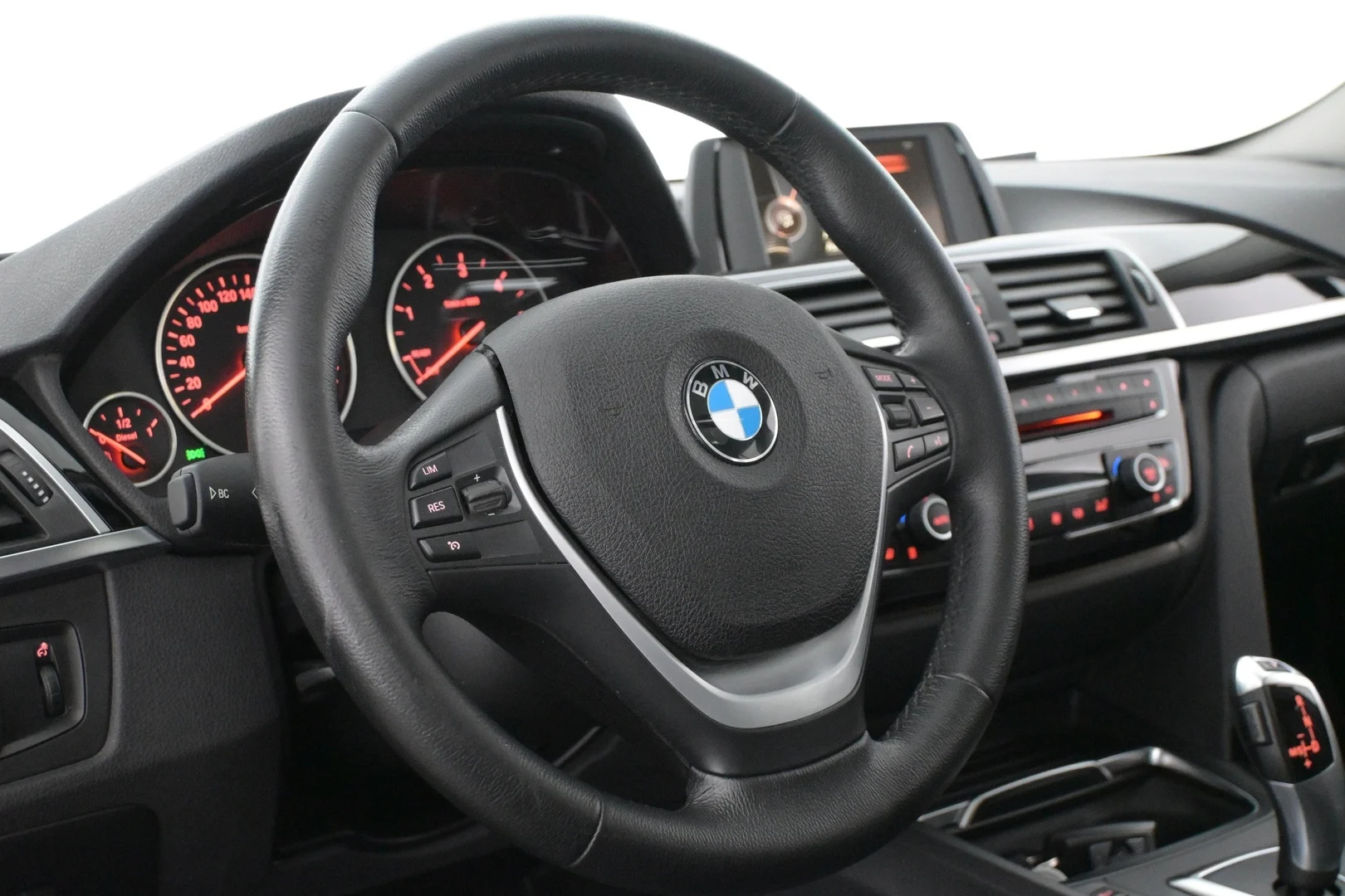 Car Image - 448Wopg97QFTyVTtiYgyQ8