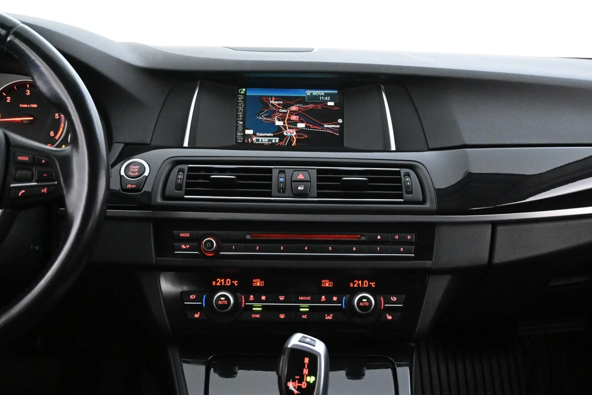 Car Image - 53mm3YxiO2YJuxRFDCdBo0