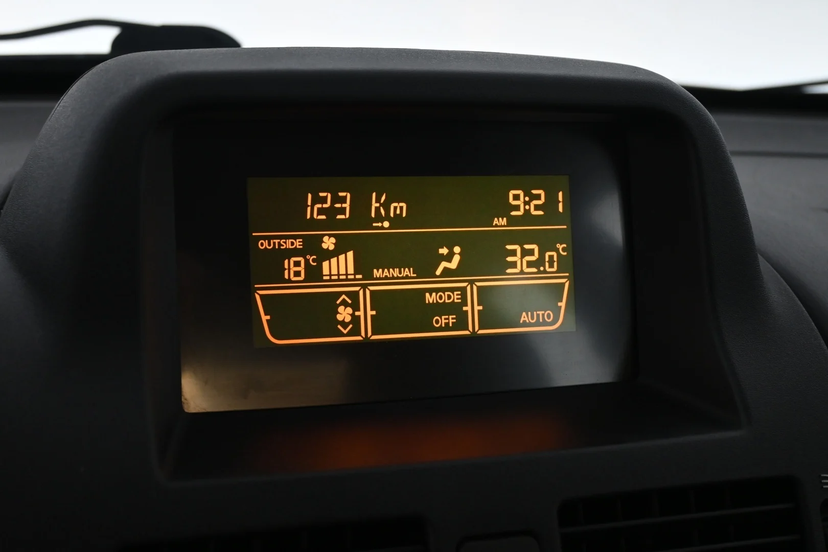 Car Image - 4byQPx40WCmW6TvMeo6dXy