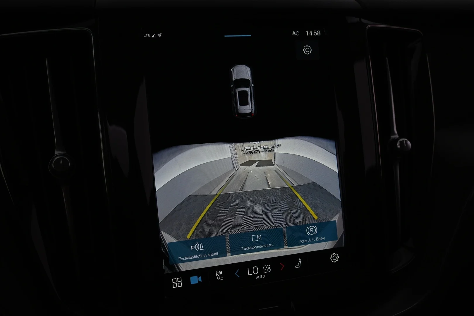 Car Image - 1ky3ldFvrCzQ1tyOoxPPZy