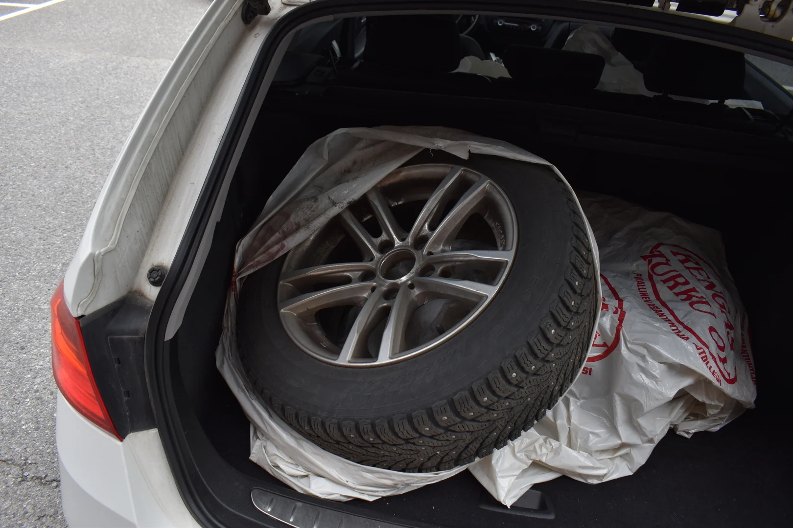 Car Image - 5sc42yj1yfVVsNAnj5Nk9o