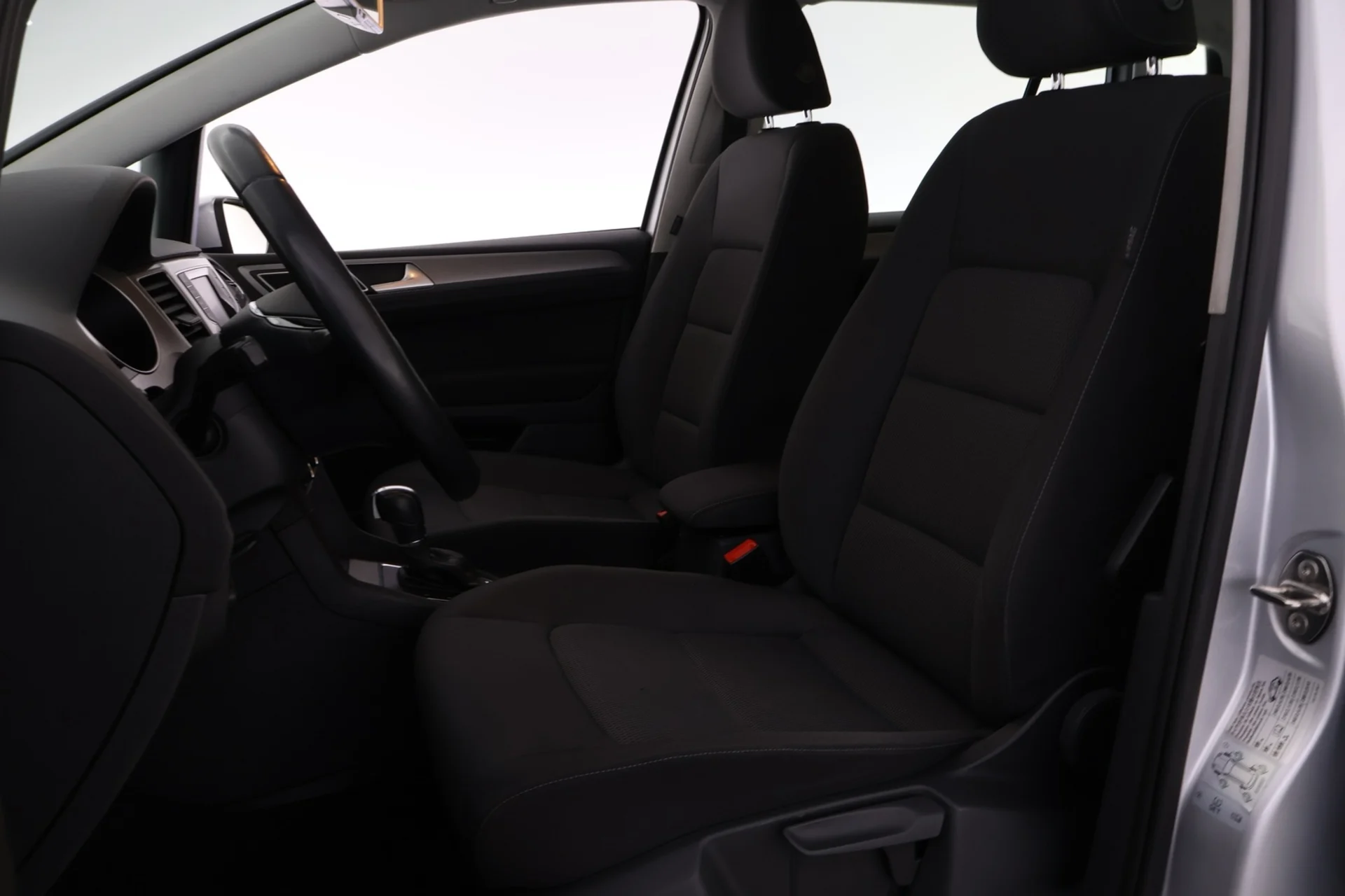 Car Image - 3ExxM1KSEDLN2M9bg60lHl