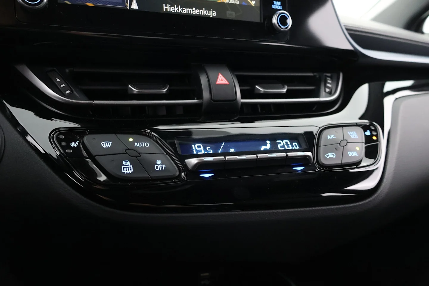 Car Image - 1mpIqZs1v9q4dFnEdxP6oH
