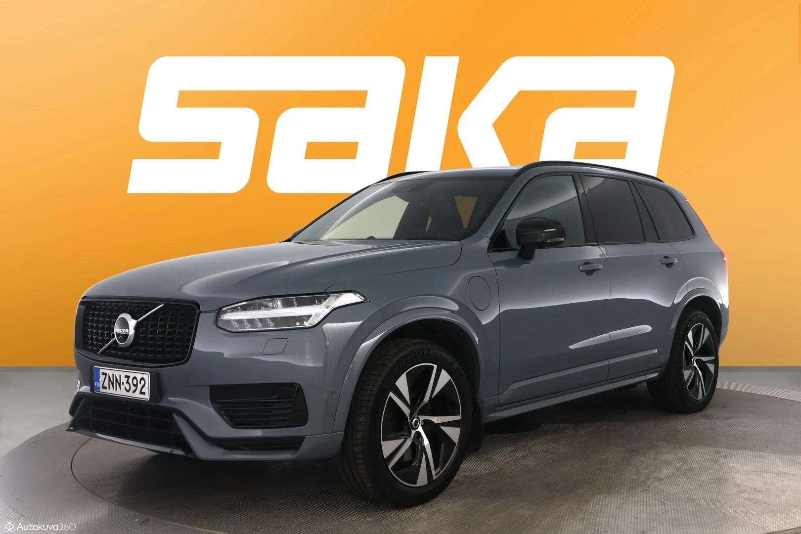 Car Image - V7uO1U2LWiYM1sf32ivNo