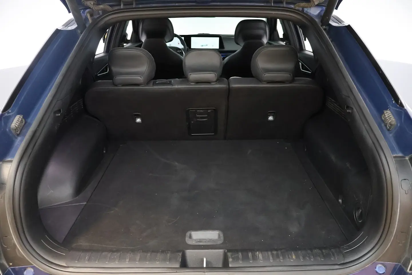 Car Image - 5R1VA3te1jc8C9kHPzs2Bq
