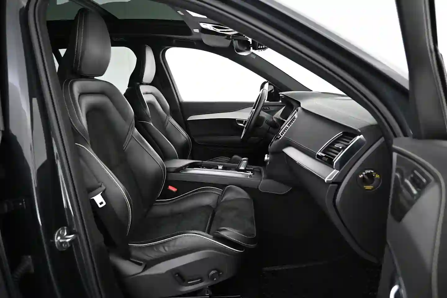 Car Image - 1AMuG9Je06uX0evOAEOkYc