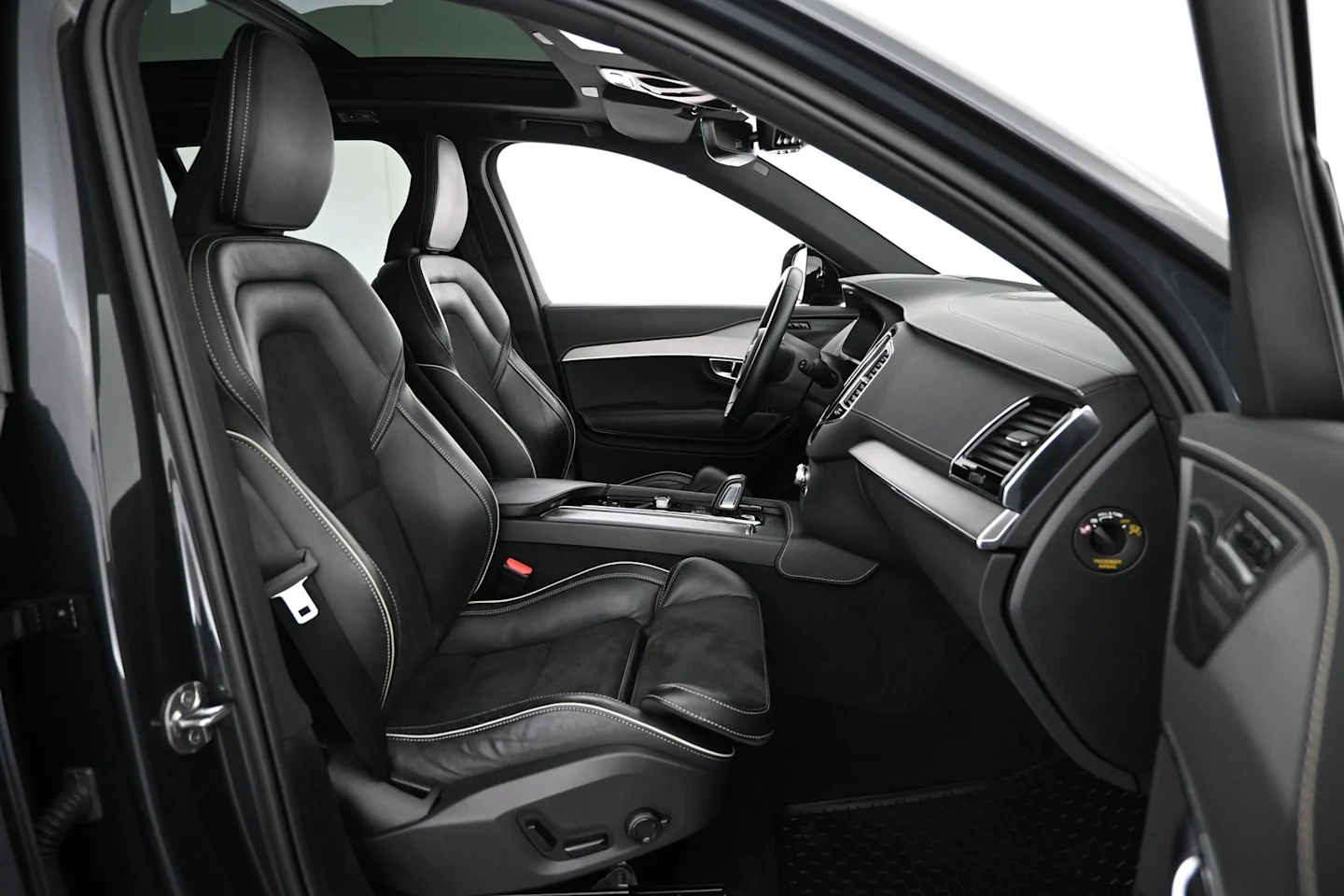 Car Image - 1AMuG9Je06uX0evOAEOkYc