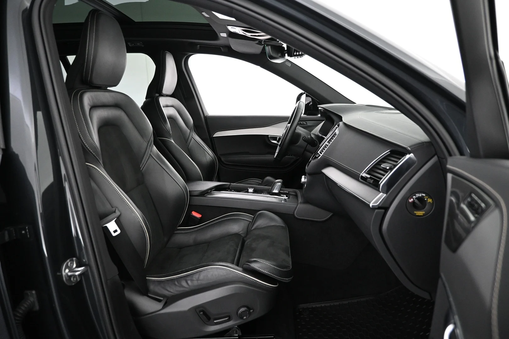 Car Image - 1AMuG9Je06uX0evOAEOkYc