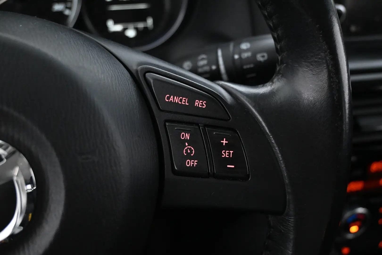 Car Image - 4VPaxx4qltKOyPrYUUQmrJ