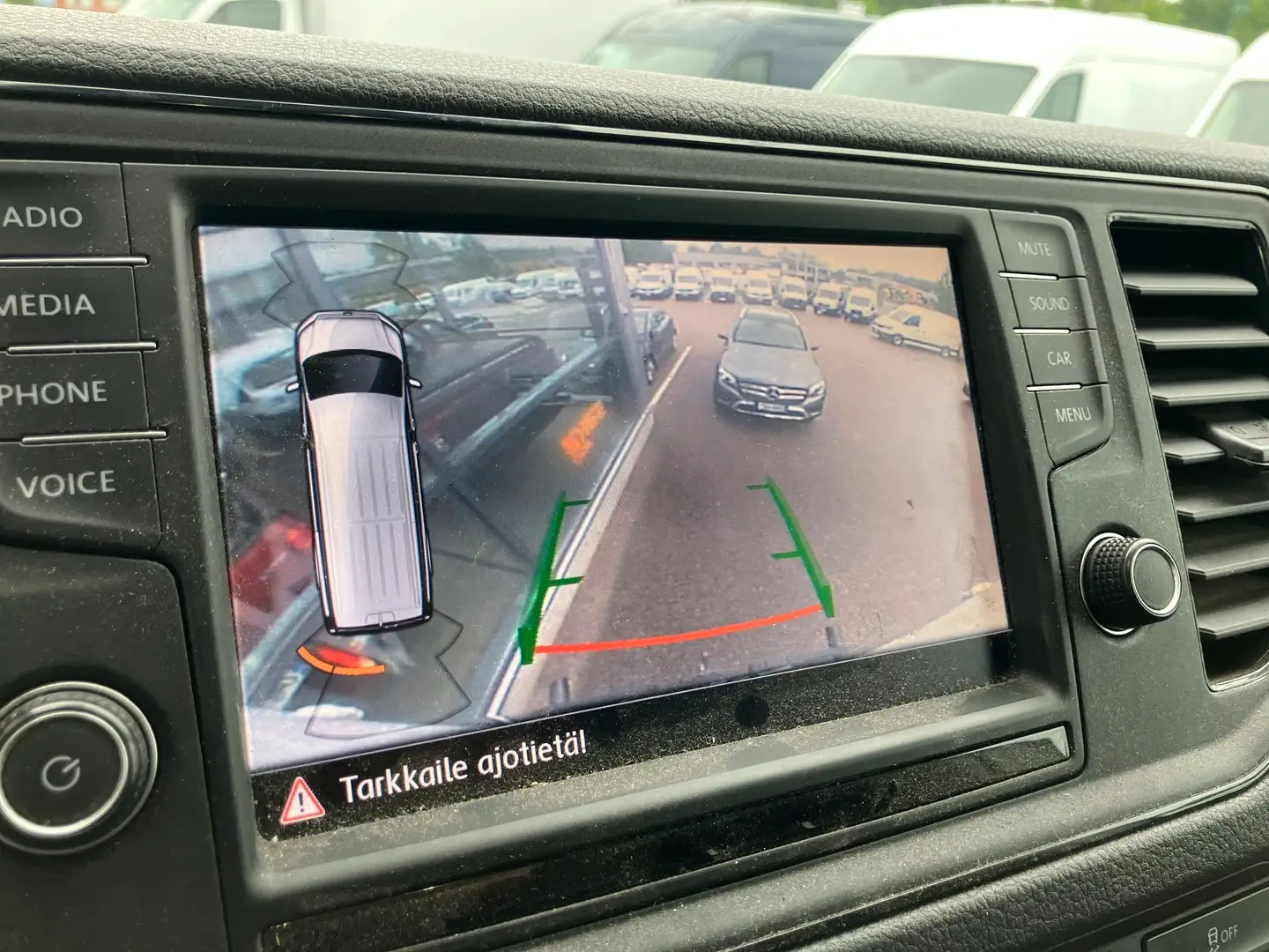 Car Image - 6TujzC3l3t2pVvOm5FiQR9
