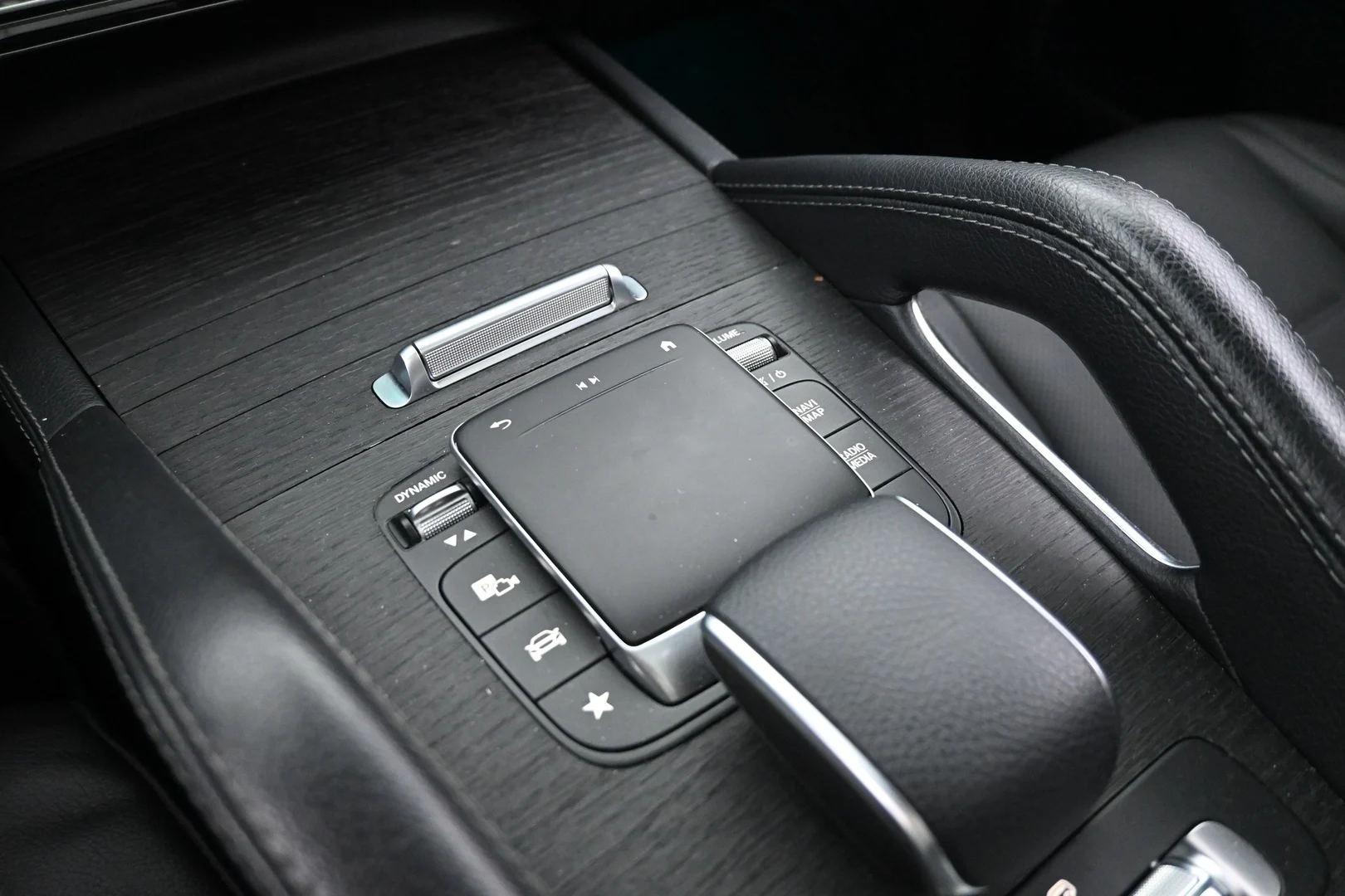 Car Image - 2M3QjsYRdrUYb09t2M7Qha