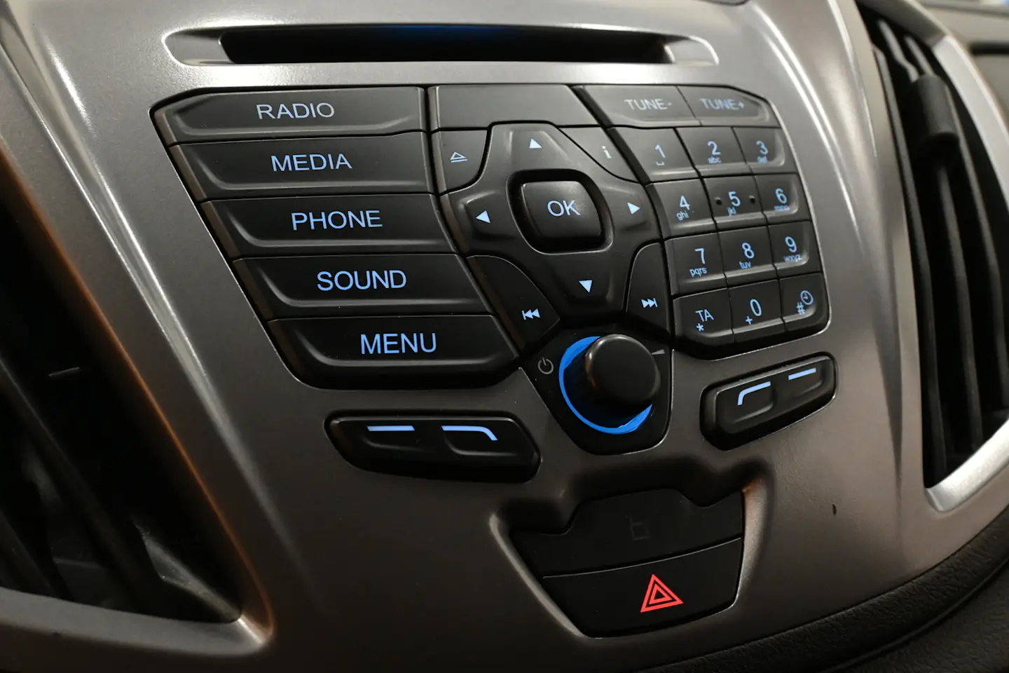 Car Image - F5h7l6V9IWuVzZnYklFFz