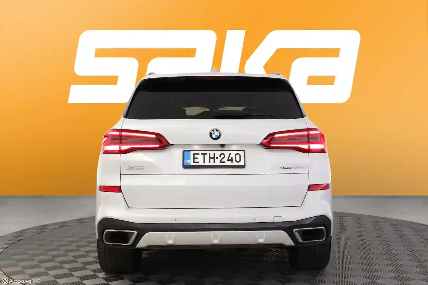 Car Image - HOMrbvUO5qV8kCXcWz31e