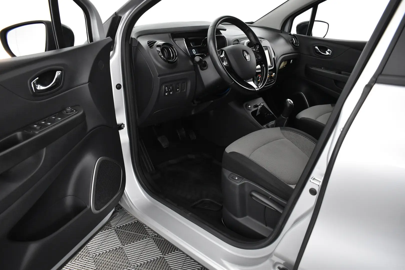Car Image - 73Y7ifhH2ejDan2D6PGiZD