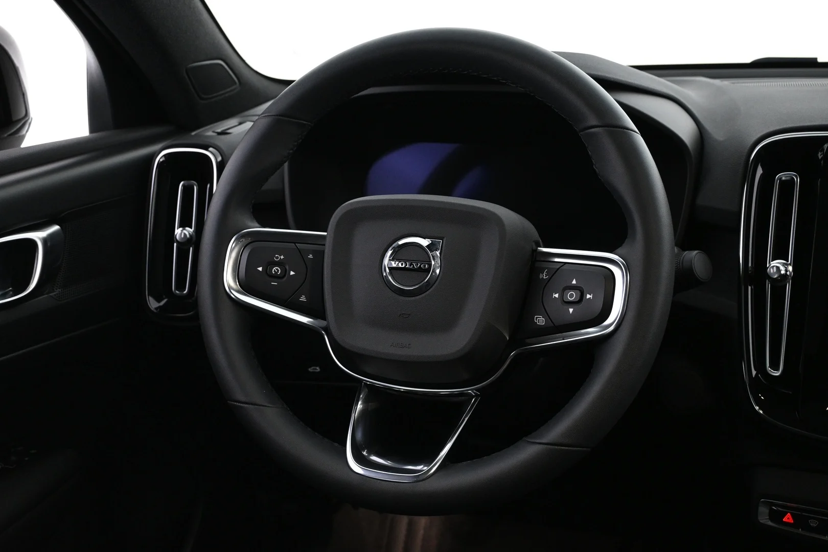 Car Image - 1dgYnHgb5gy42tujaUPzX6