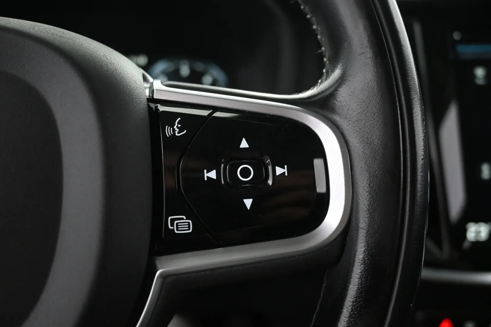 Car Image - zxYRzFAHdHN8ONIIRShCw