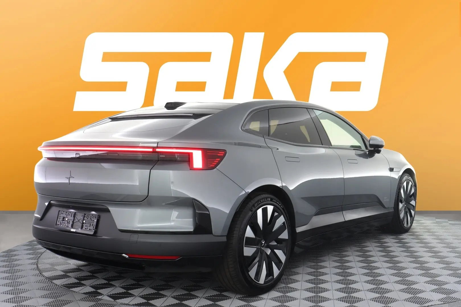 Car Image - 6BTLXUbNRVZf19OAmQOFbr