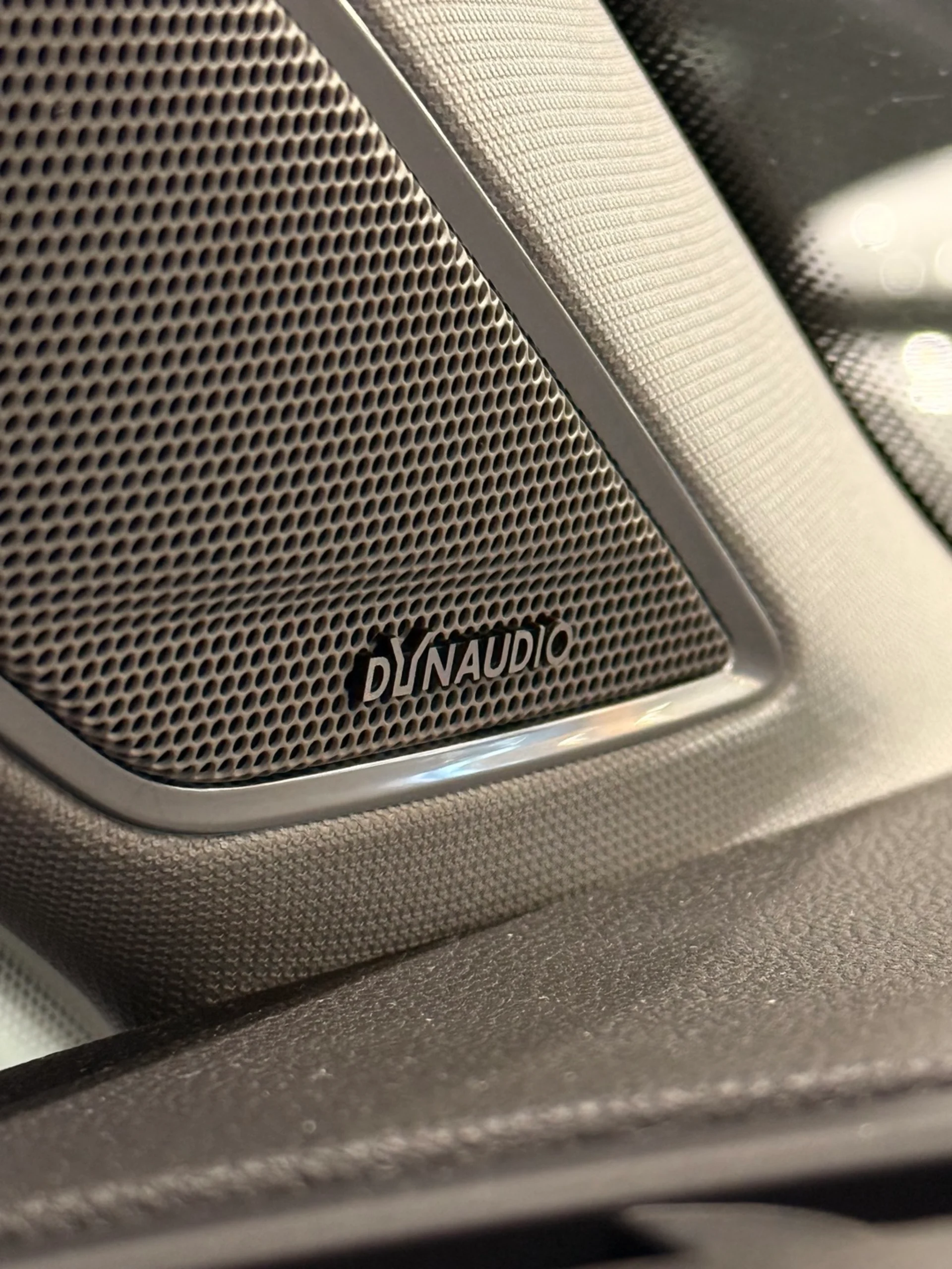 Car Image - 63ue23j6EtuYHdPYboJdtG