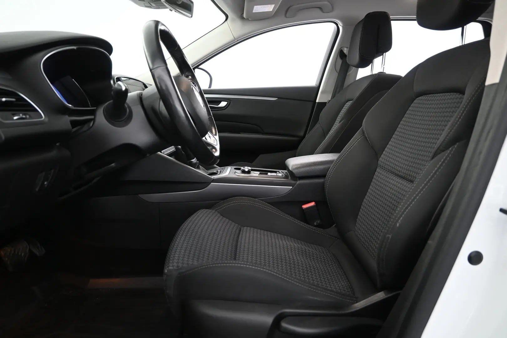 Car Image - 6qyU1yMLc5Bn0dlVaPytCA