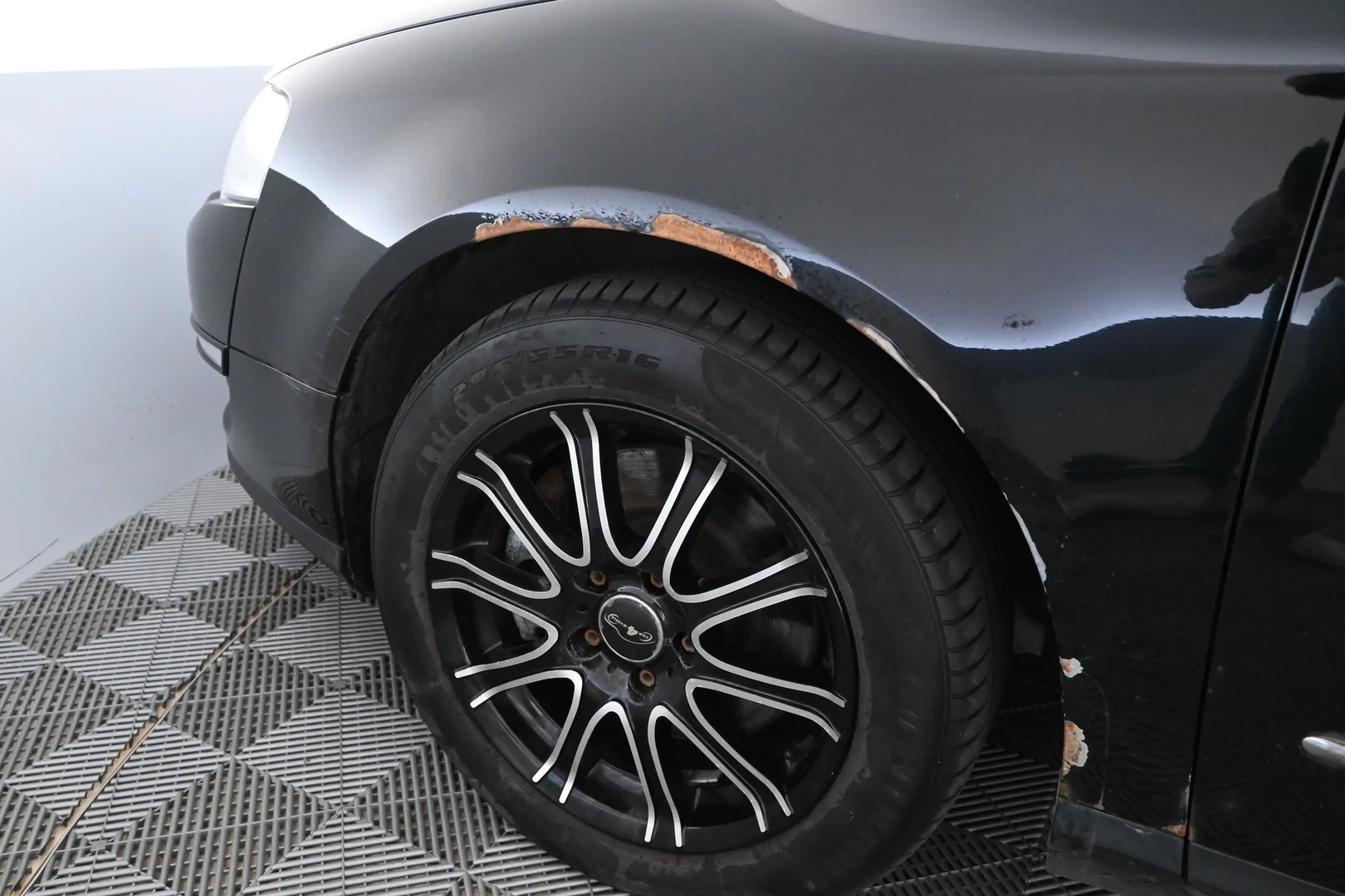 Car Image - 2tiSxsofRXJ1ZrF2cwgMJ9