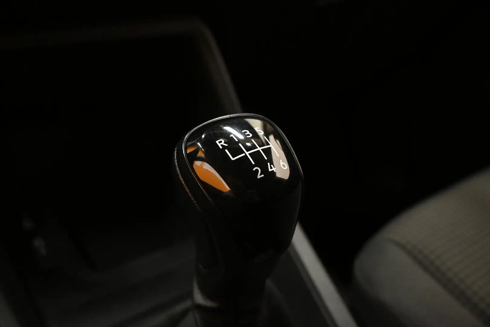 Car Image - 2t0pJD5E1xSzvaCYnbWIEj