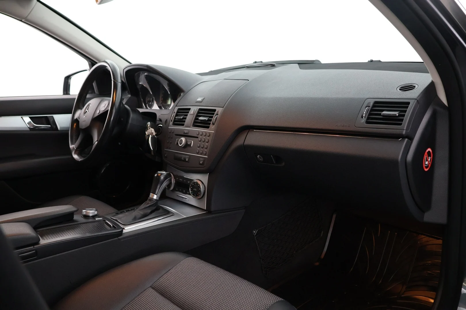 Car Image - 1HnOpsRJDrZT4IyJnHyH8T