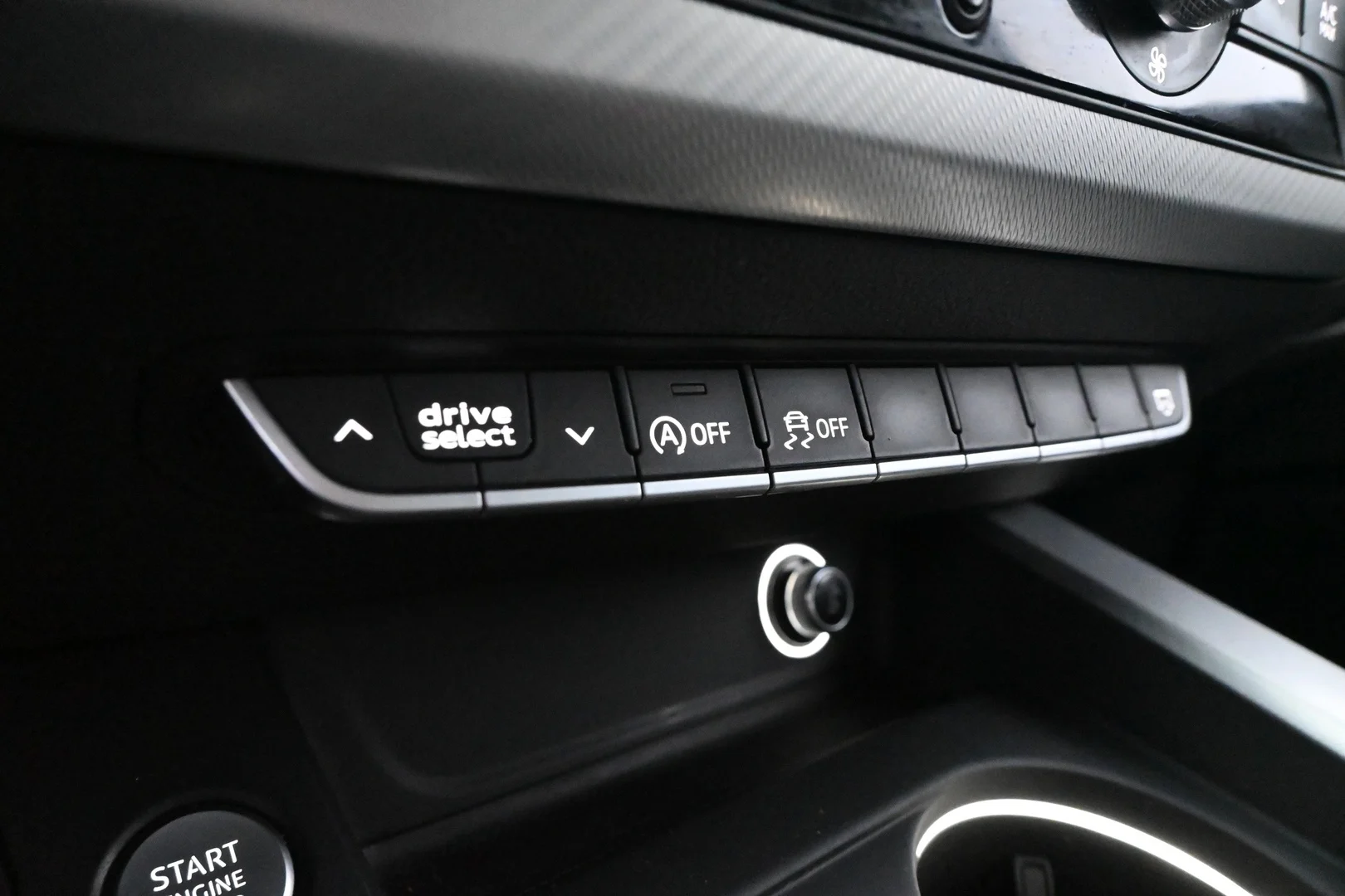 Car Image - 7twznAdUxZgCRUqnhZ42wA