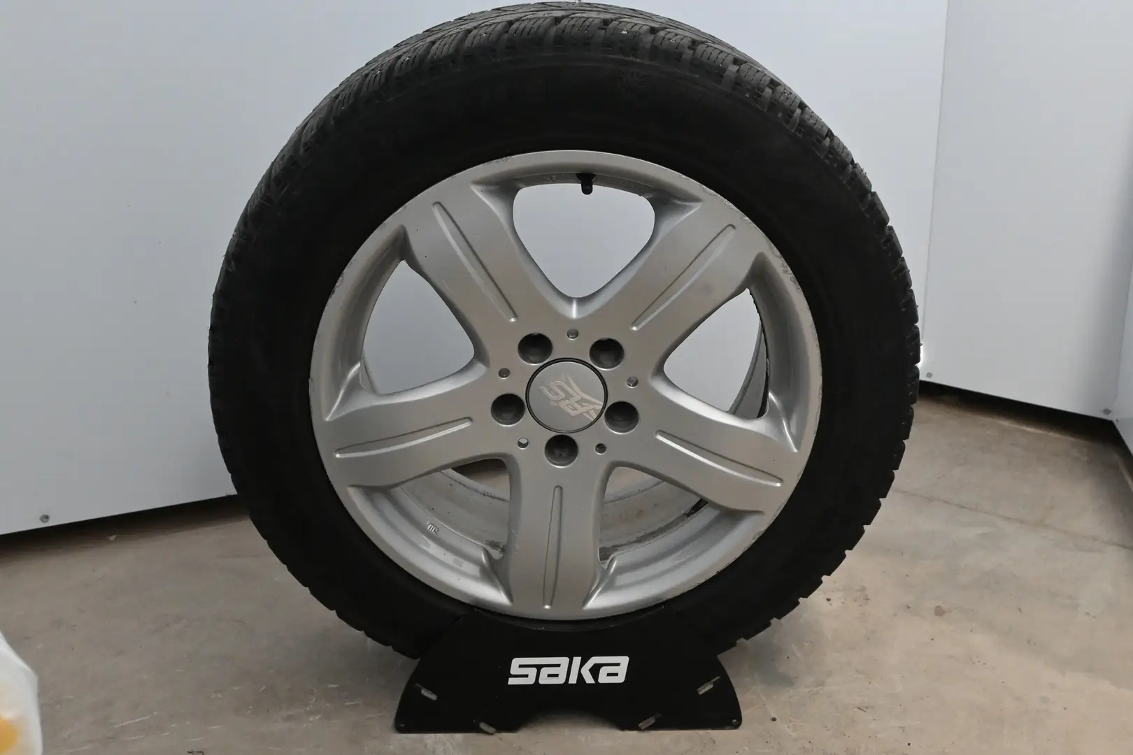Car Image - 3Nud5uduyb0OqLlSPqjetM