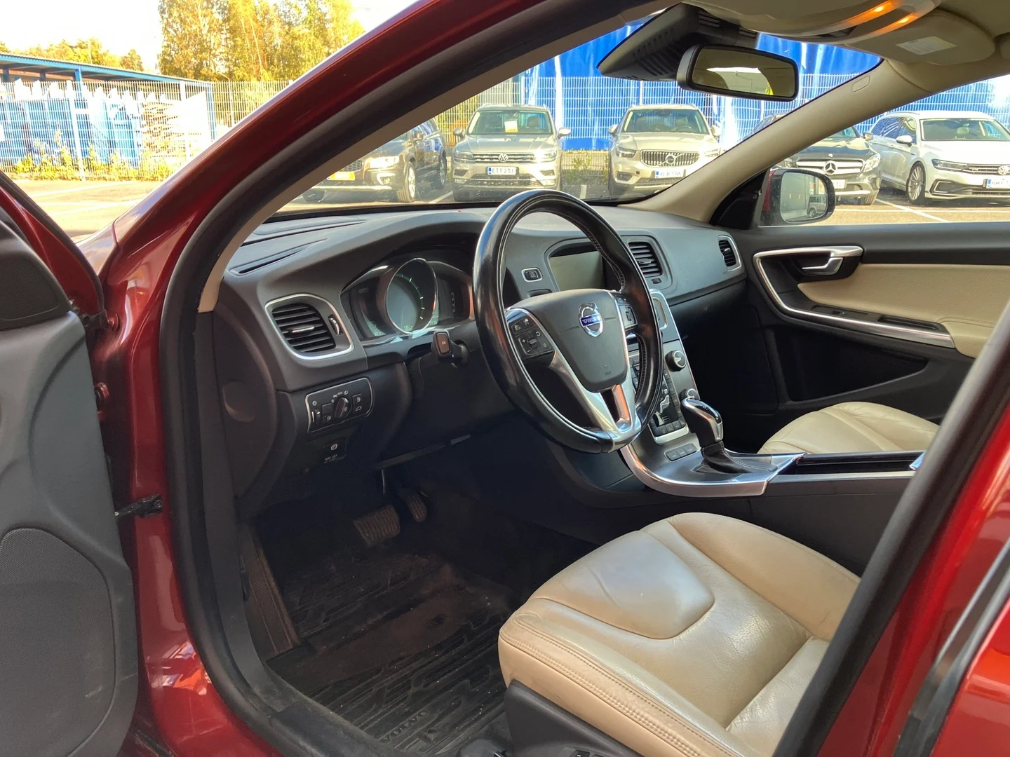 Car Image - 6RDeXwiQfgXieS1jYTnJSJ