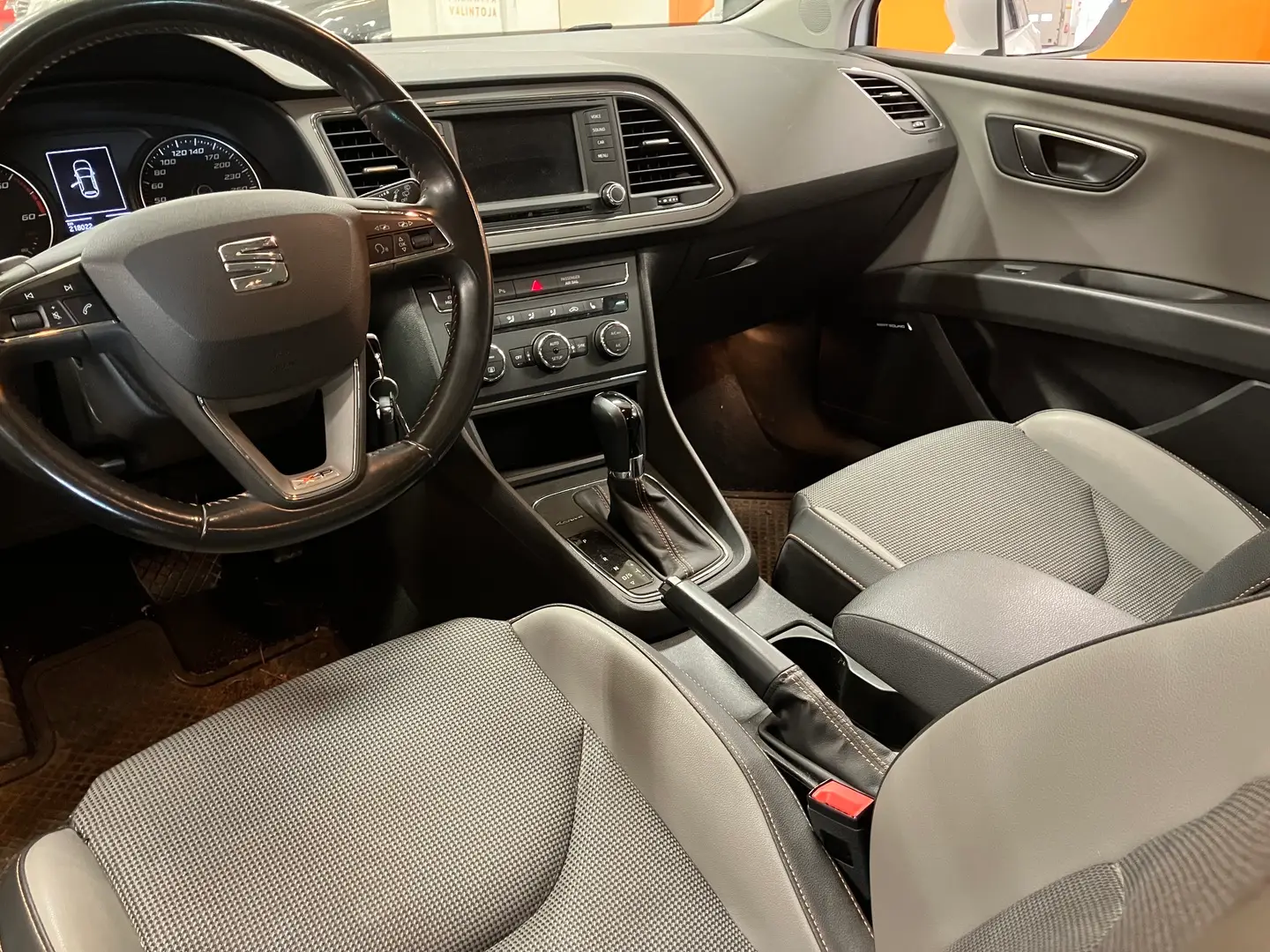 Car Image - 5gp9ZSCxfILE8Vvz5bSlpy