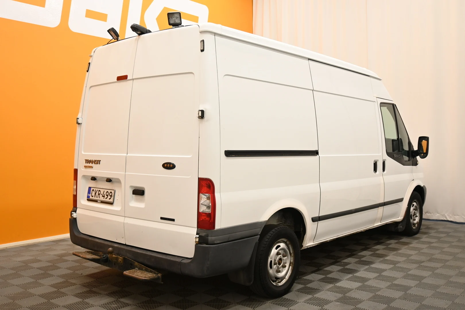 Car Image - 3A0r40T7KfcoqYMOGpaFvo