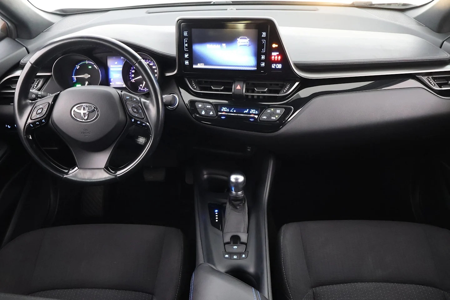Car Image - 4gf7UgphGT4WCF5SvJP8zS