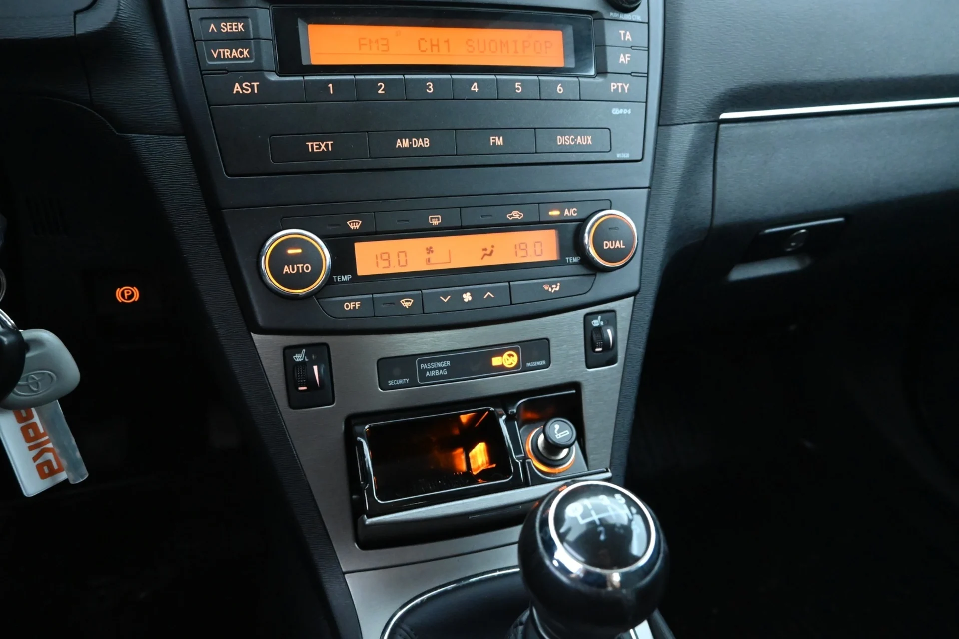 Car Image - 1TGDBT22A4258hhLS2ZPar