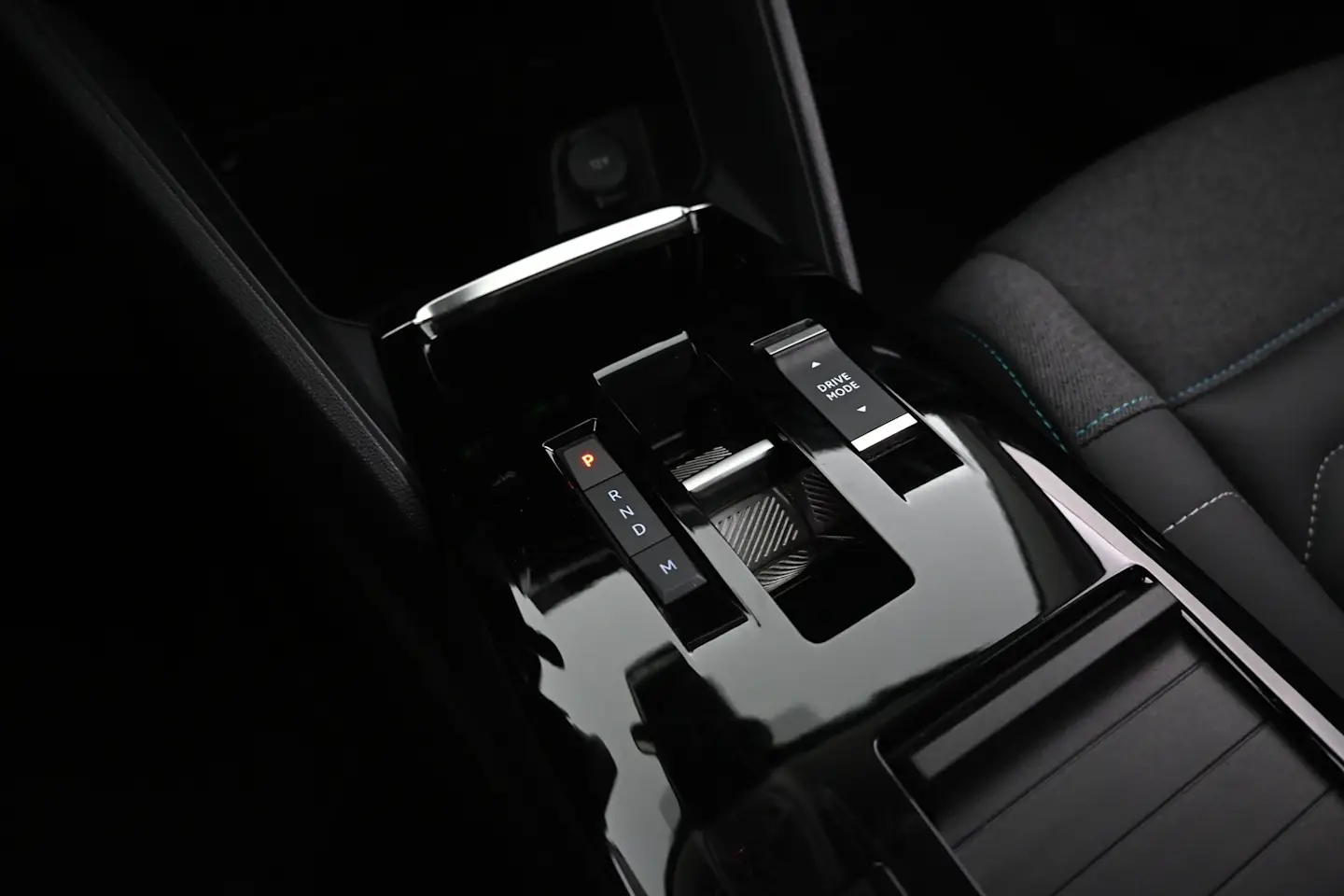 Car Image - F8gdf1eQfRfZ3XwGLguMB