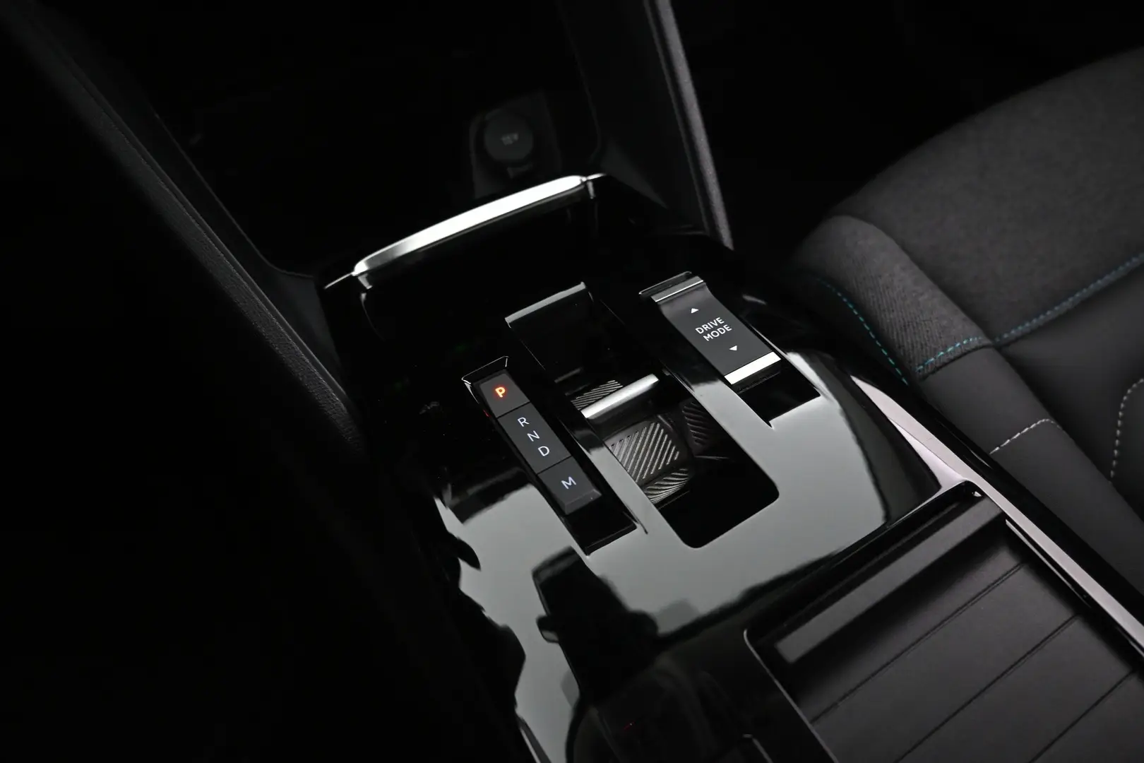 Car Image - F8gdf1eQfRfZ3XwGLguMB
