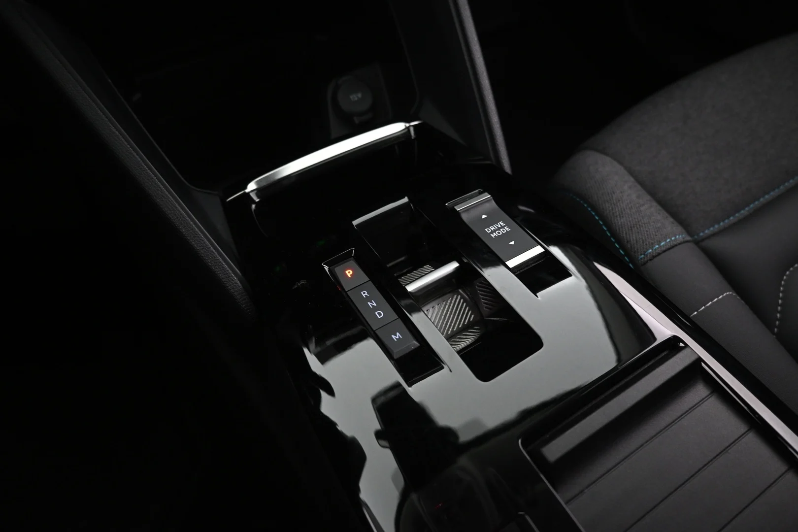 Car Image - F8gdf1eQfRfZ3XwGLguMB