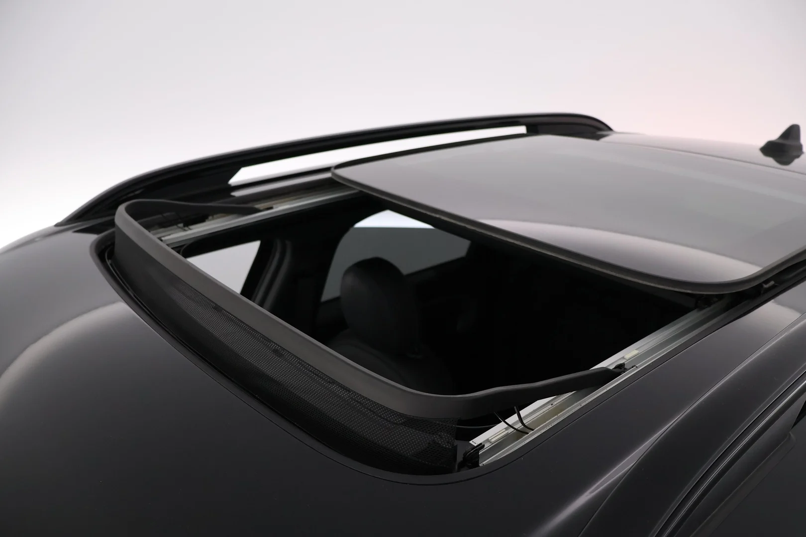 Car Image - 41PQO6PTS0g5j8Rm2U3eot