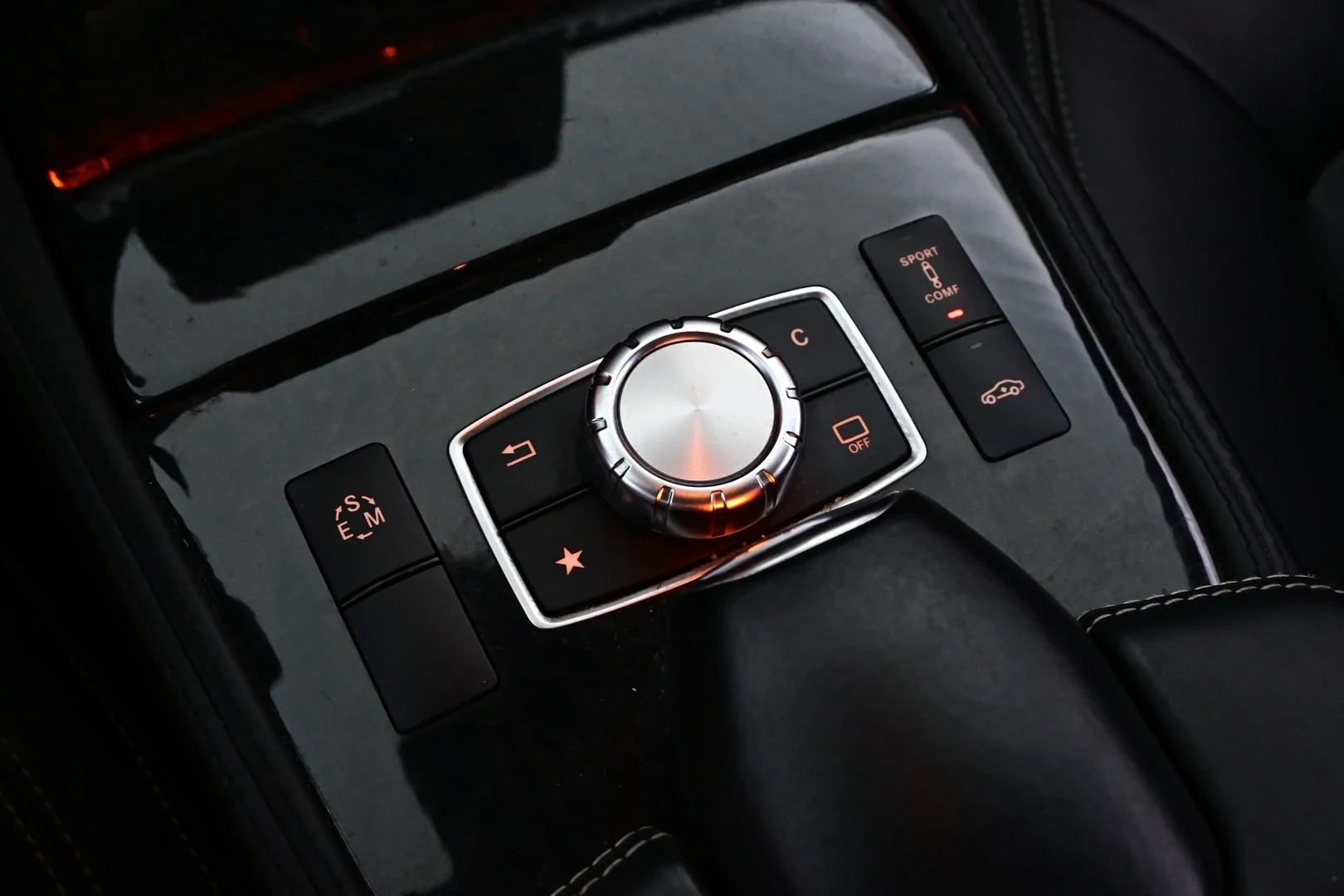 Car Image - 5kf1HhrL05B6zbieTvXmvt