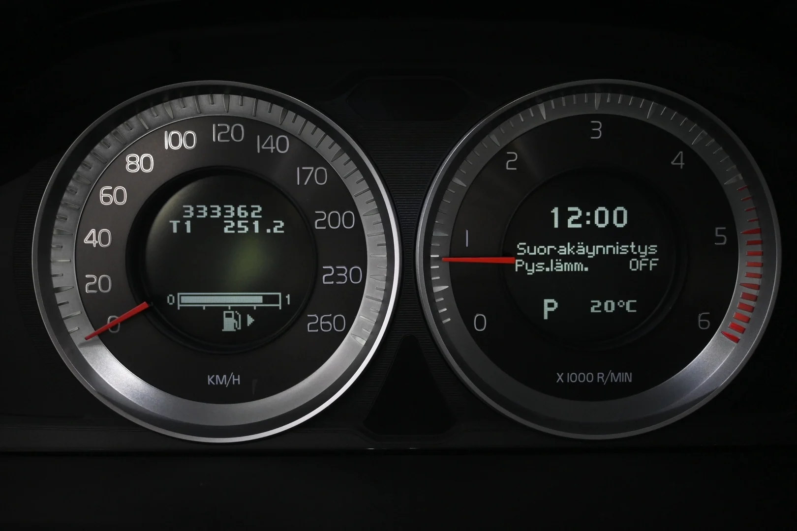 Car Image - 1m2yhTT5Y0sVZon2q8lhL1