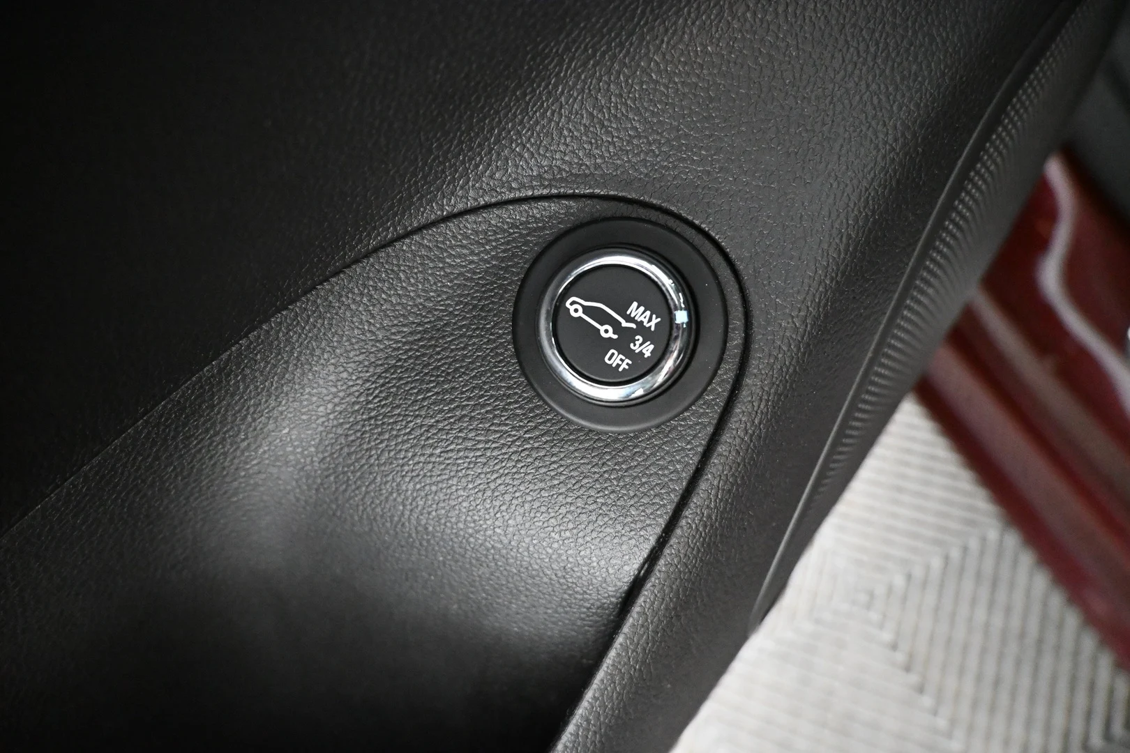 Car Image - 3DMjYhwuPzVpYs0pRgcfFJ