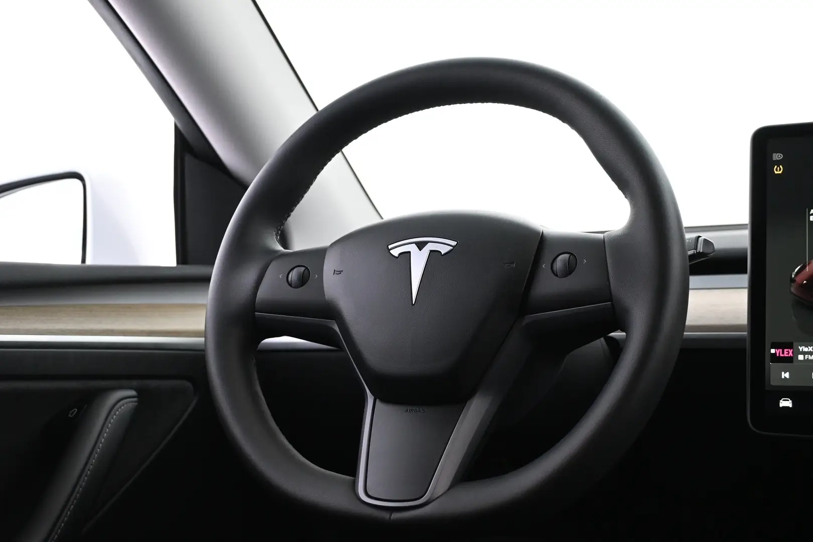 Car Image - 4x1lGU9f3QCseGoqGhrMgB